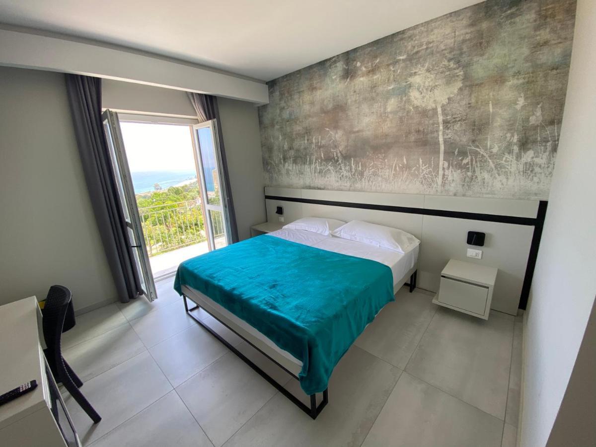 Gabriel Holidays Tropea Eksteriør bilde